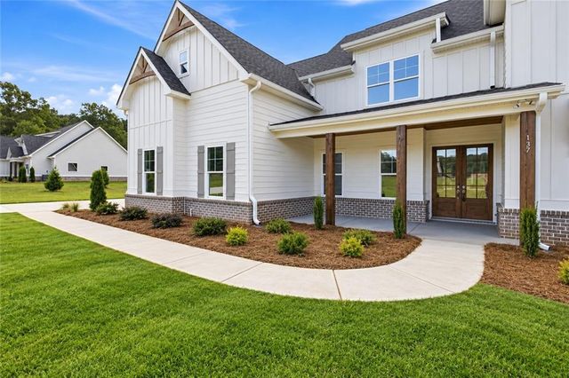 137 Twin Oaks Drive, Hampton, GA 30228
