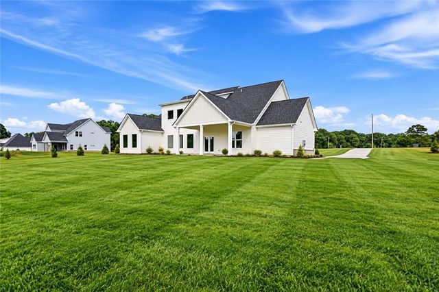 137 Twin Oaks Drive, Hampton, GA 30228