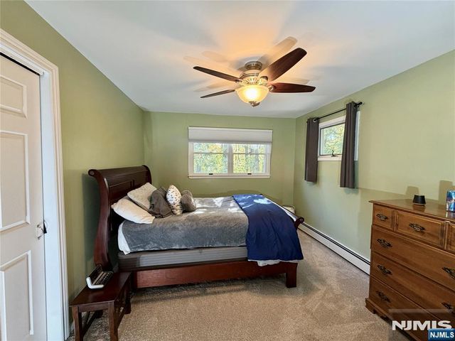 8 E Hillside Court, Morris Plains Borough, NJ 07950