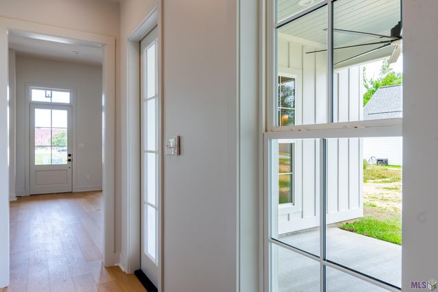 7517 Mcmahon Dr, Baton Rouge, LA 70817