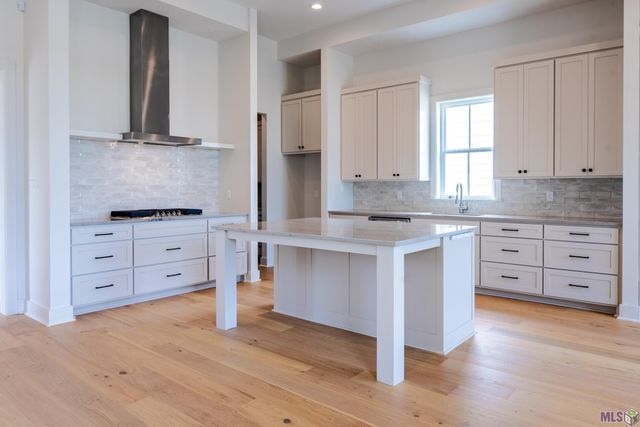 7517 Mcmahon Dr, Baton Rouge, LA 70817