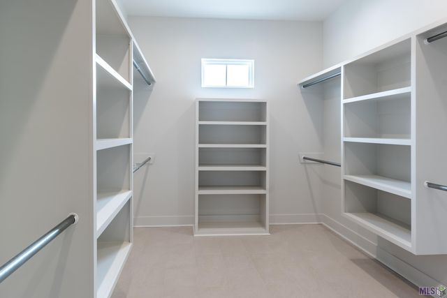 7517 Mcmahon Dr, Baton Rouge, LA 70817