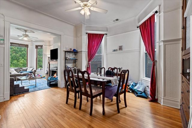 843 W Roscoe Street, Chicago, IL 60657