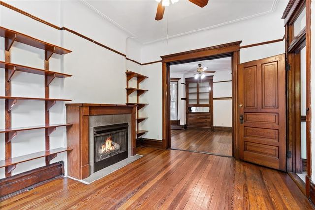 843 W Roscoe Street, Chicago, IL 60657