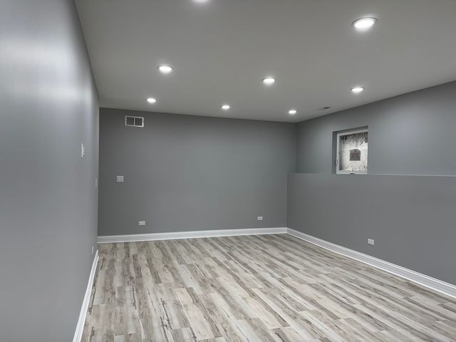 5029 S Indiana Avenue, Chicago, IL 60615