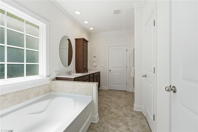 2958 York Place Drive, Walkertown, NC 27051