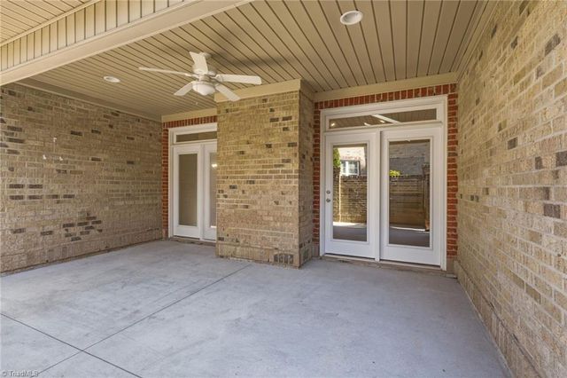2958 York Place Drive, Walkertown, NC 27051