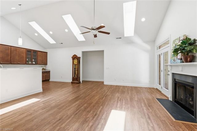 2958 York Place Drive, Walkertown, NC 27051