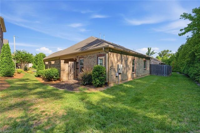 2958 York Place Drive, Walkertown, NC 27051
