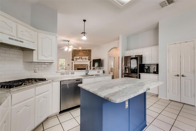 2730 Fern Valley Lane, Rockwall, TX 75087