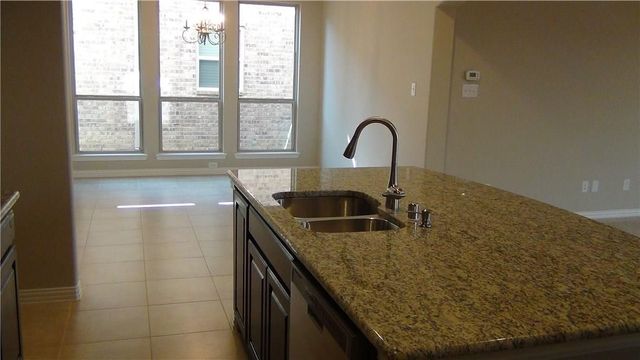 841 Kirby Drive, Lantana, TX 76226