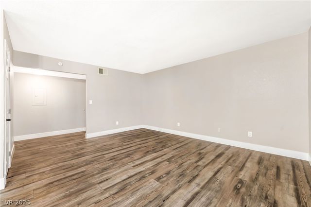 5317 Indian River Drive 295, Las Vegas, NV 89103