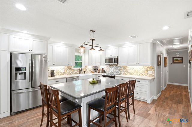 504 County Road 825, West Columbia, TX 77486