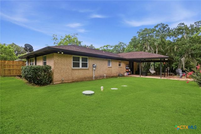 504 County Road 825, West Columbia, TX 77486