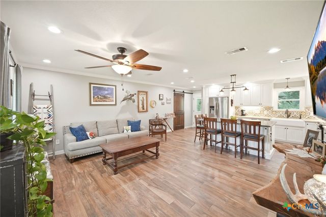 504 County Road 825, West Columbia, TX 77486
