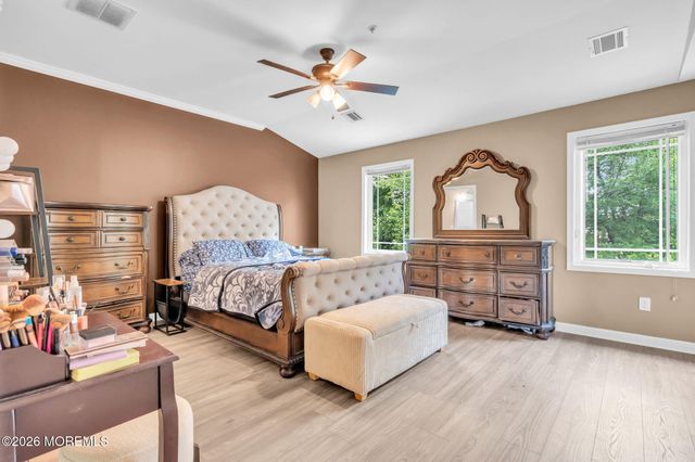 553 S Atlantic Avenue 2, Matawan, NJ 07747