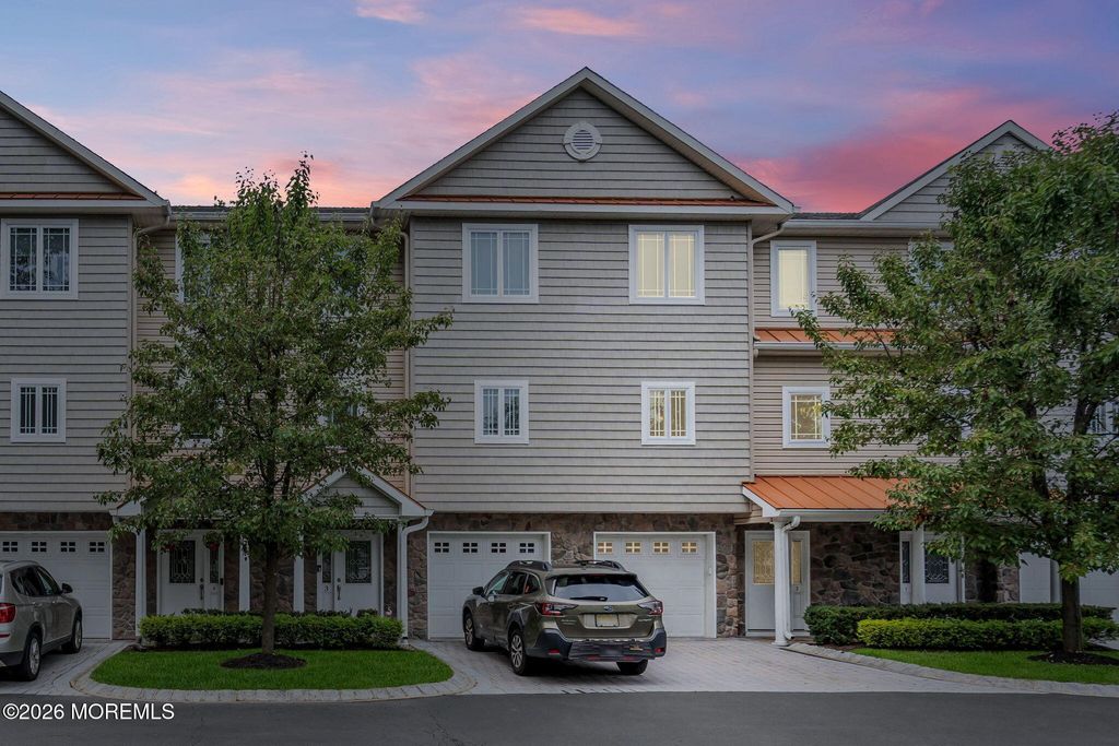 553 S Atlantic Avenue 2, Matawan, NJ 07747