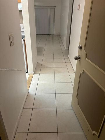 2800 NW 56th Ave C102, Lauderhill, FL 33313