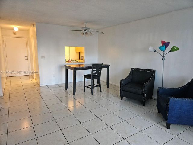 2800 NW 56th Ave C102, Lauderhill, FL 33313