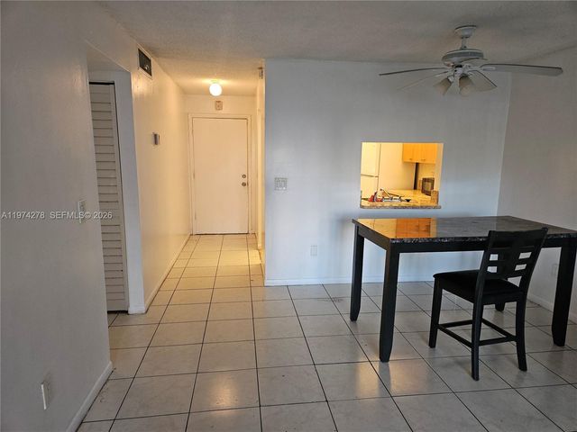 2800 NW 56th Ave C102, Lauderhill, FL 33313