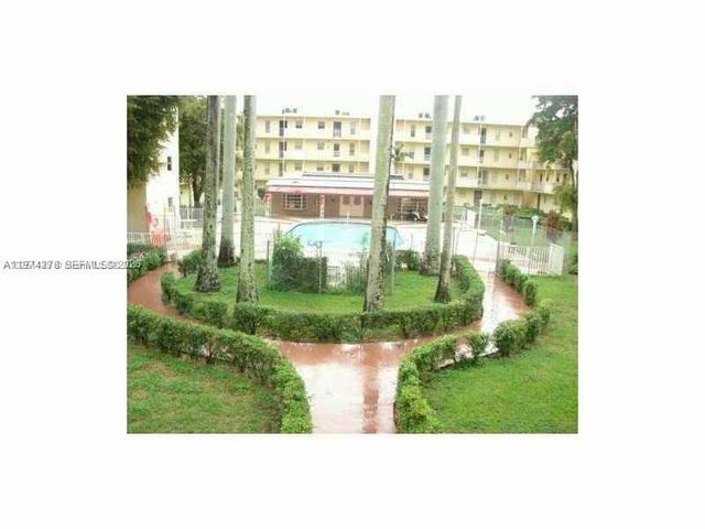 2800 NW 56th Ave C102, Lauderhill, FL 33313