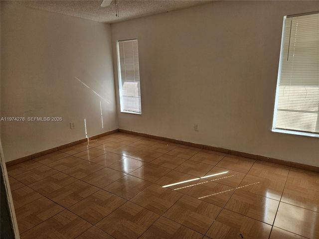 2800 NW 56th Ave C102, Lauderhill, FL 33313