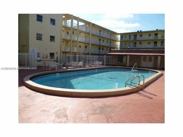 2800 NW 56th Ave C102, Lauderhill, FL 33313