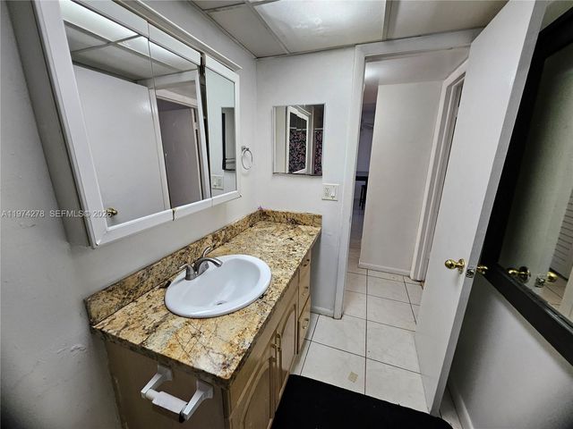 2800 NW 56th Ave C102, Lauderhill, FL 33313