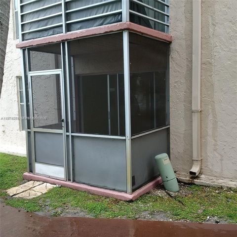 2800 NW 56th Ave C102, Lauderhill, FL 33313