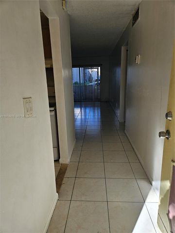 2800 NW 56th Ave C102, Lauderhill, FL 33313