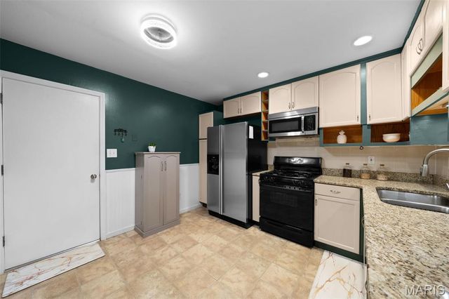 1004 Pocono Trail, Ballwin, MO 63021