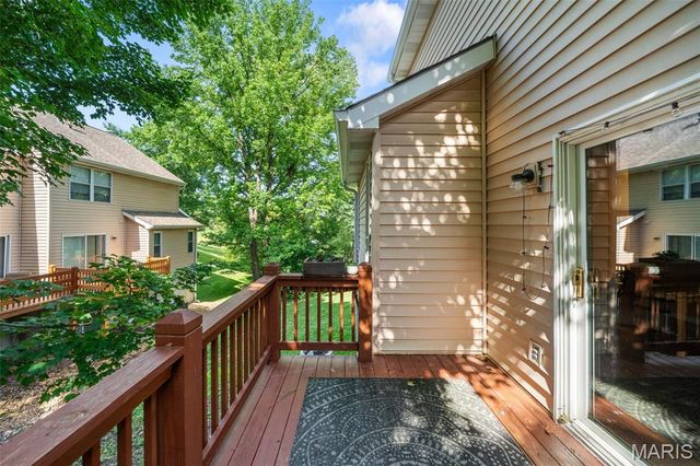 1004 Pocono Trail, Ballwin, MO 63021