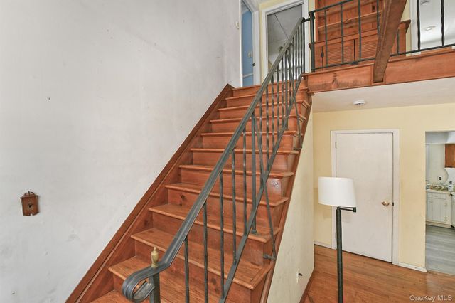 14 Pocket Court, Northport, NY 11768