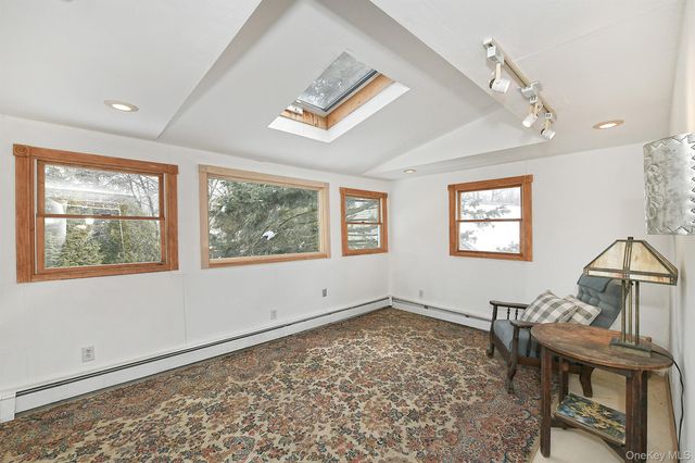 14 Pocket Court, Northport, NY 11768