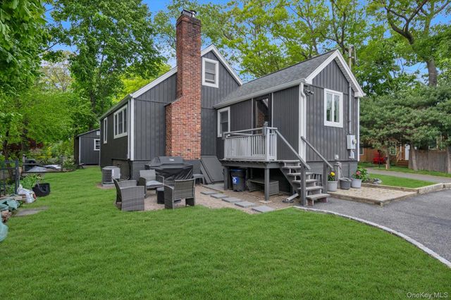 7 Pierson Place, South Huntington, NY 11746