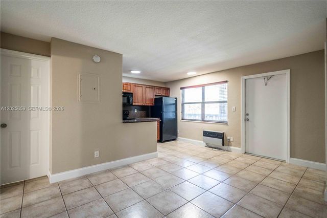 715 NE 6th St 9, Fort Lauderdale, FL 33304