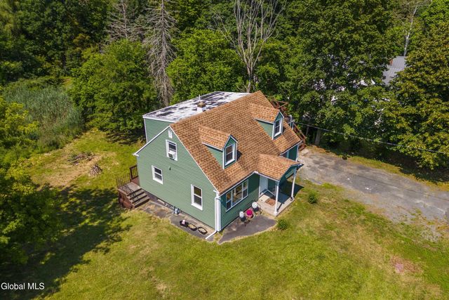 40 Bloomingrove Drive, Troy, NY 12180