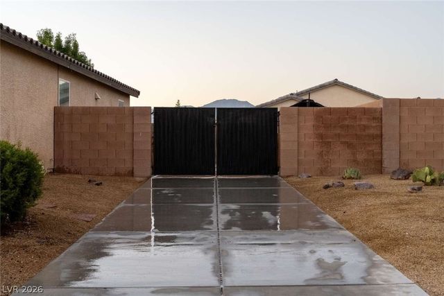 3896 East Garfield Drive, Pahrump, NV 89061