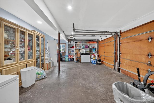 20 New Haven Avenue, Nanuet, NY 10954