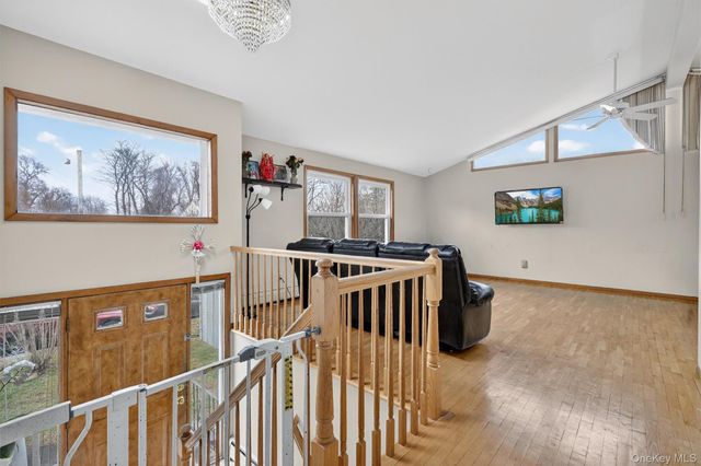 20 New Haven Avenue, Nanuet, NY 10954