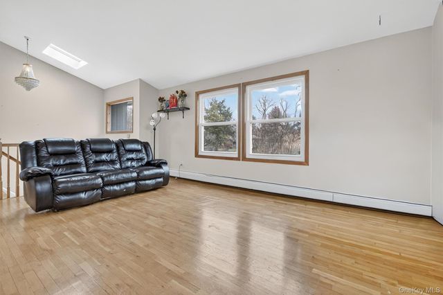 20 New Haven Avenue, Nanuet, NY 10954