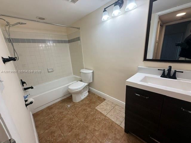 5686 Rock Island Road 130, Tamarac, FL 33319