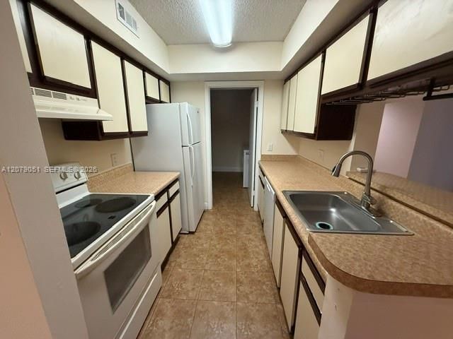 5686 Rock Island Road 130, Tamarac, FL 33319