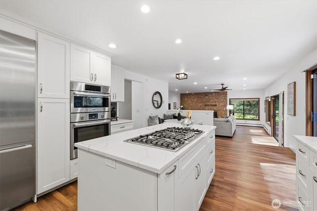14038 NE 156th Place, Woodinville, WA 98072