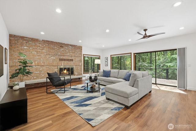 14038 NE 156th Place, Woodinville, WA 98072