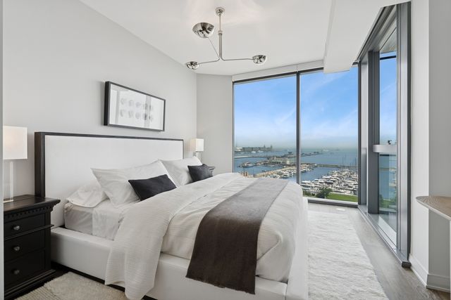 211 N Harbor Drive 1802, Chicago, IL 60601