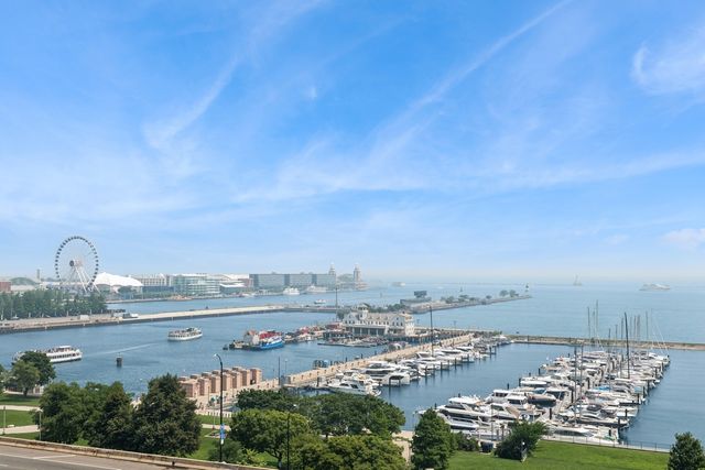 211 N Harbor Drive 1802, Chicago, IL 60601