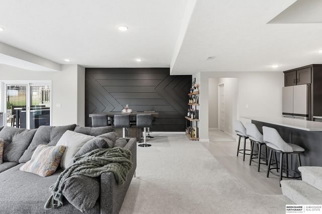 2708 N 186th Street, Omaha, NE 68022