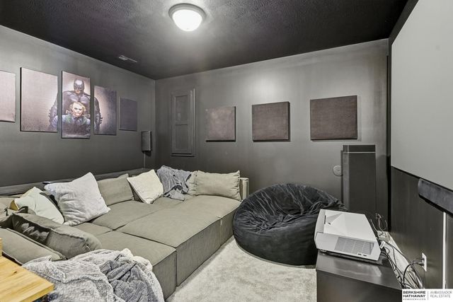 2708 N 186th Street, Omaha, NE 68022