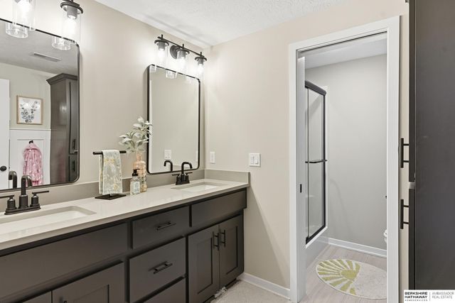 2708 N 186th Street, Omaha, NE 68022